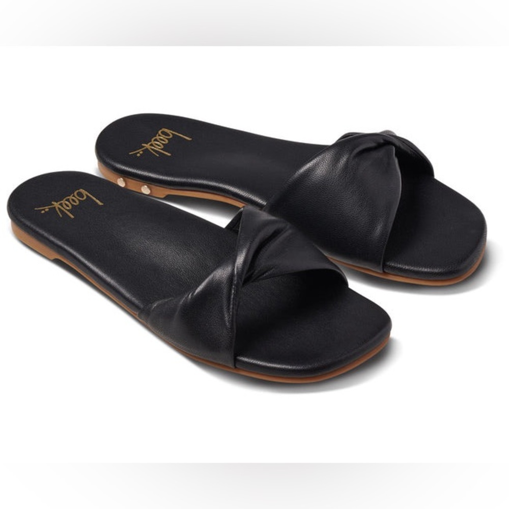 beek Whipbird Black Leather Sandals